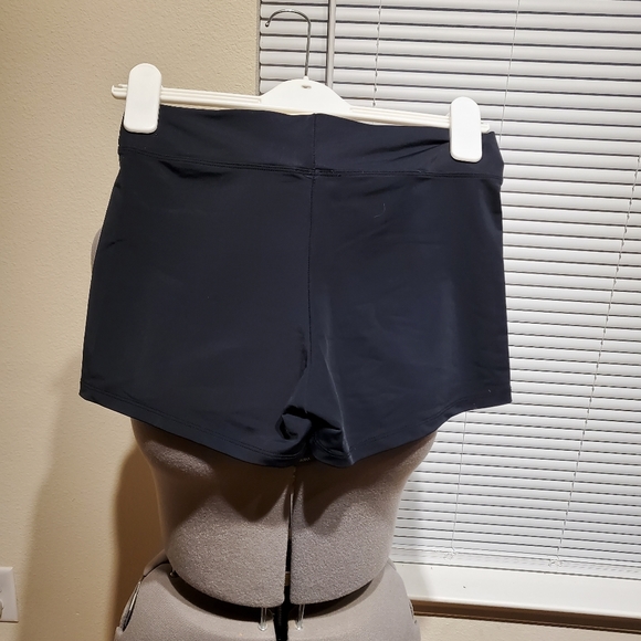 Dance Shorts - Picture 2 of 3